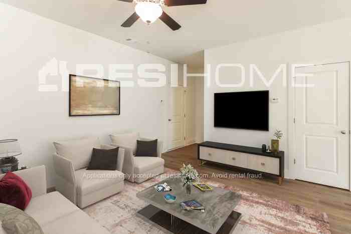 310 Green Ct - Photo 6 of 18