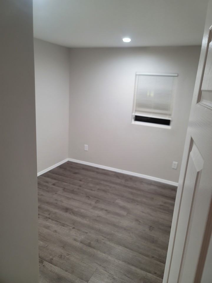 1330 American Legion Blvd #NA - Photo 7 of 10