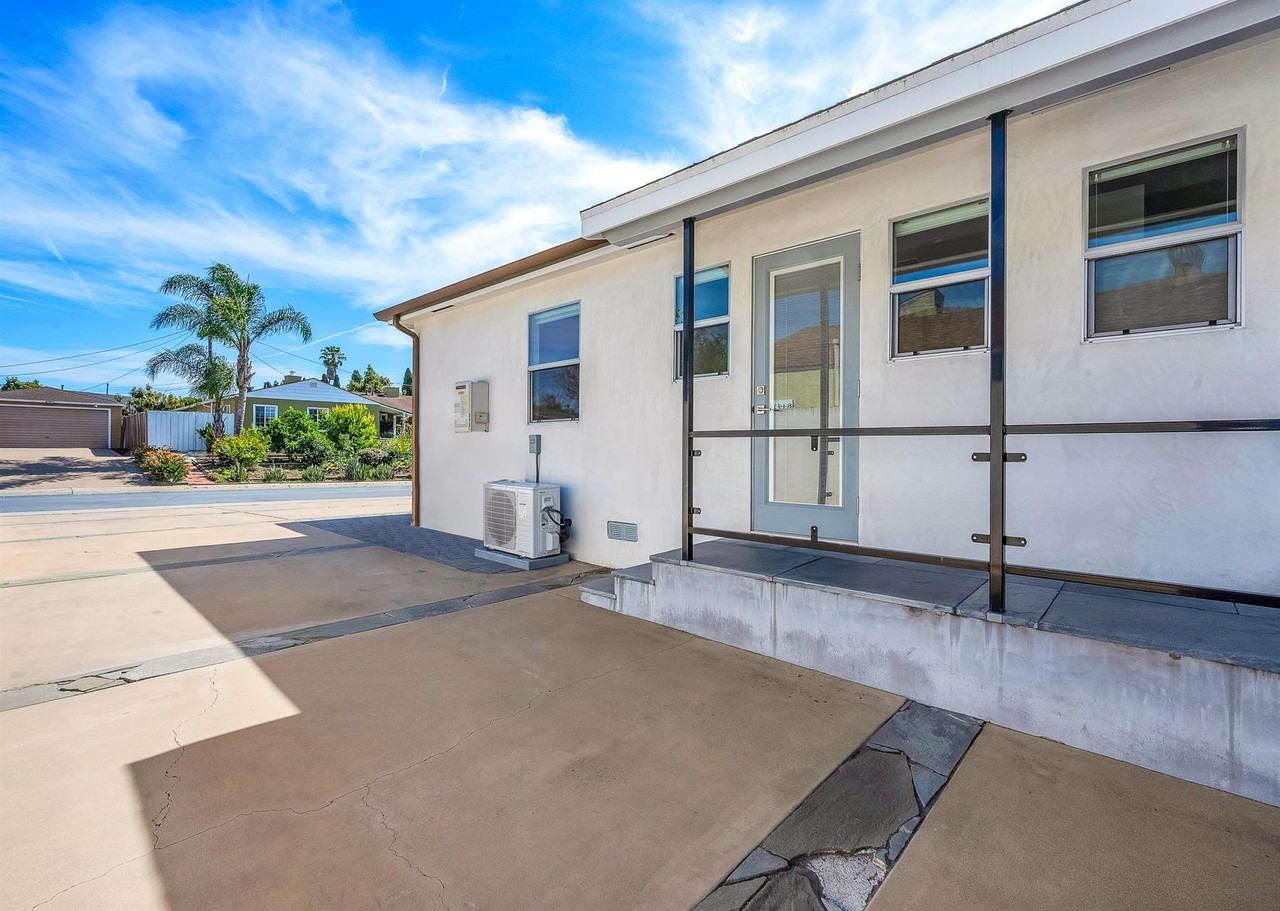 8447 Kittyhawk Ave #NONE - Photo 4 of 18