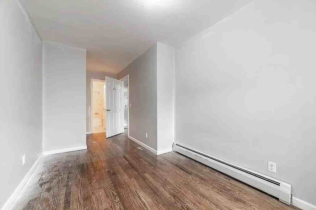 1775 Eastern Pkwy #2 - Photo 4 of 5