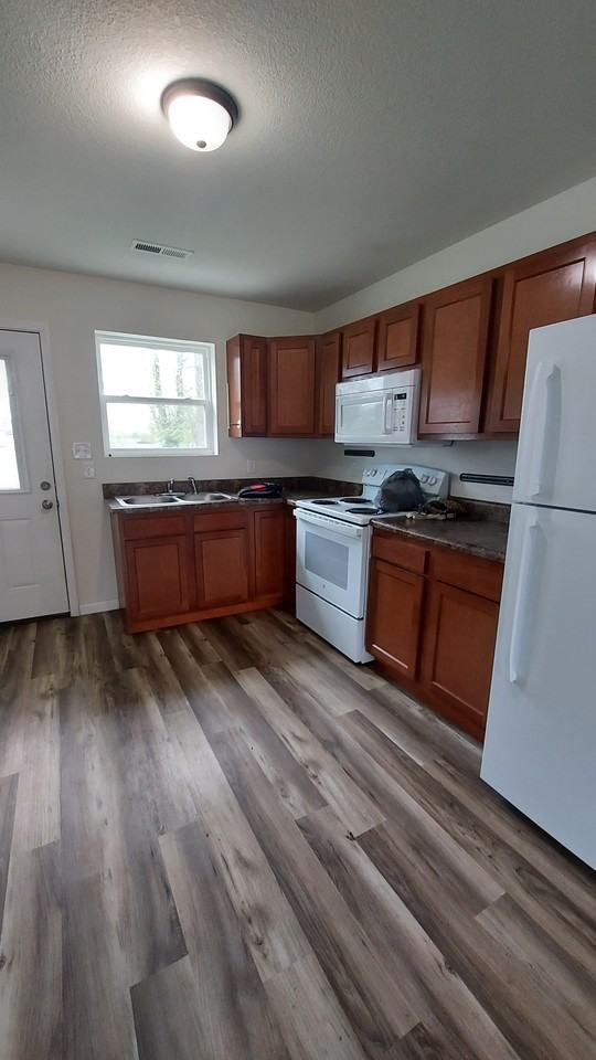 1408 Omar St #NA - Photo 6 of 8