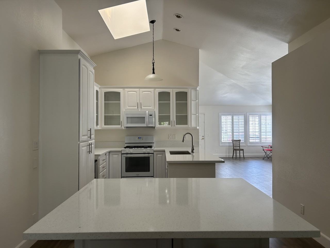2034 Riverbirch Dr #NA - Photo 4 of 16