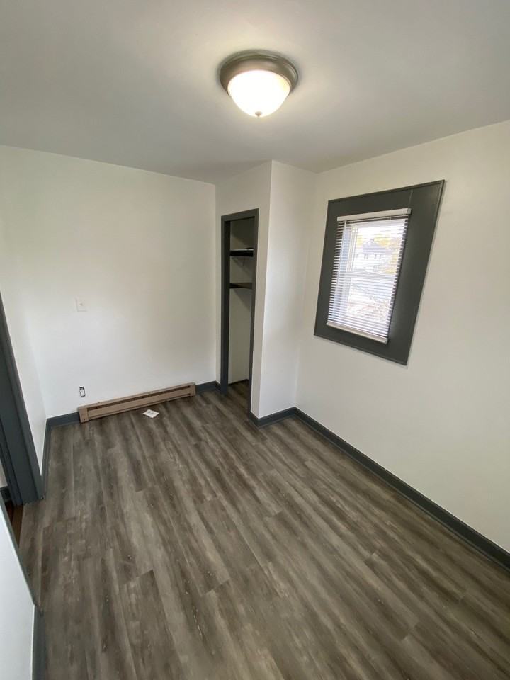 293 N Burgess Ave #NA - Photo 5 of 8