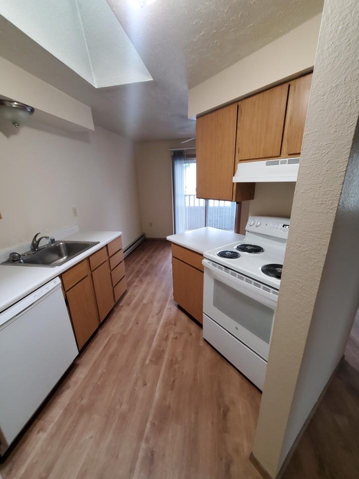 405 W Bellwood Dr #84 - Photo 2 of 21