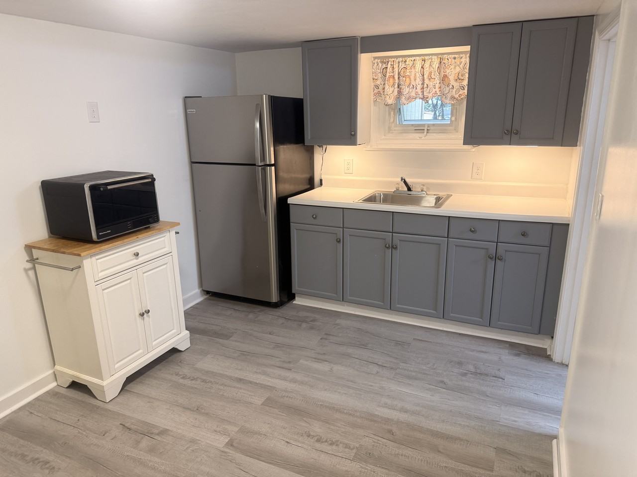 201 Ridge Ave #2 - Photo 3 of 13