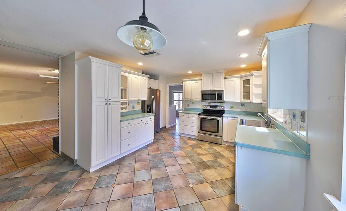 1000 Crooked Oak Ct #NA - Photo 4 of 13
