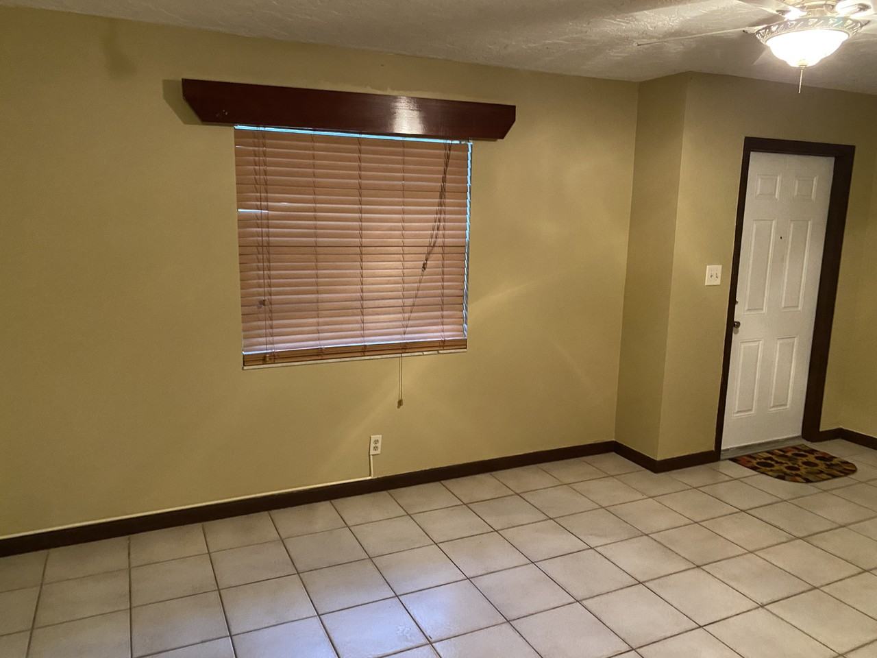 811 32nd St #NA - Photo 3 of 14