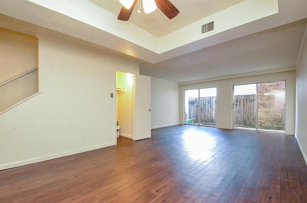 1211 Miramar St #1 - Photo 5 of 22