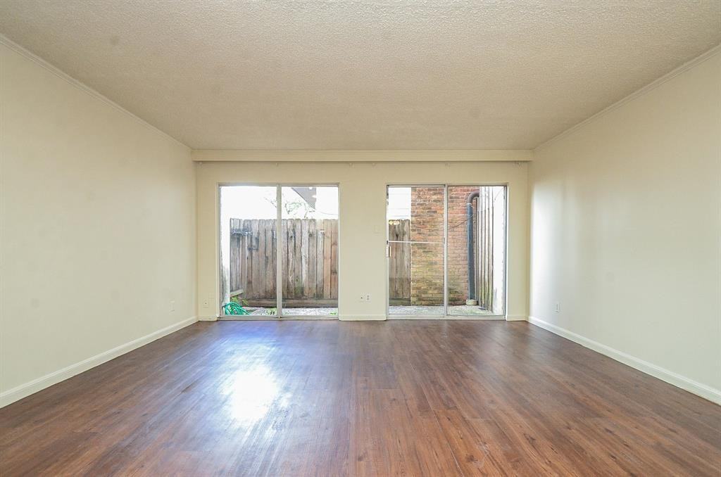1211 Miramar St #1 - Photo 6 of 22