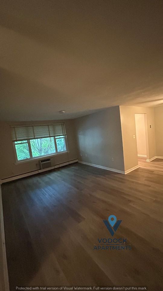 487 New Britain Ave #B5 - Photo 2 of 4