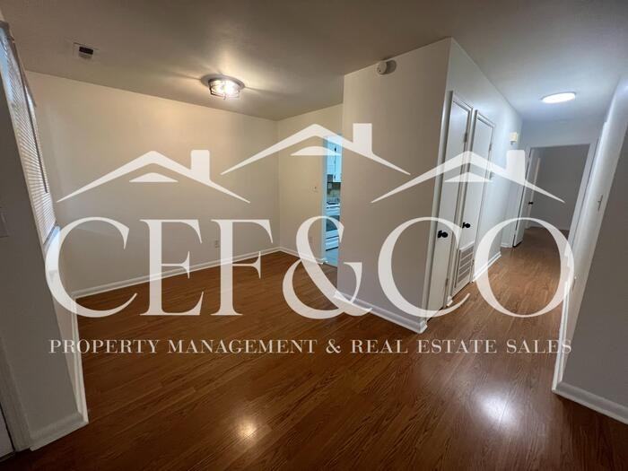 751 Springdale Dr #10 - Photo 4 of 13