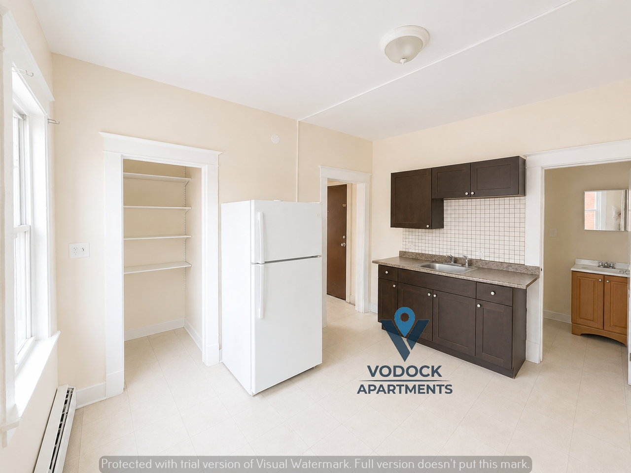 905 Park St #C1 - Photo 3 of 9