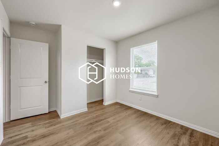 3331 Avenue K - Photo 7 of 14