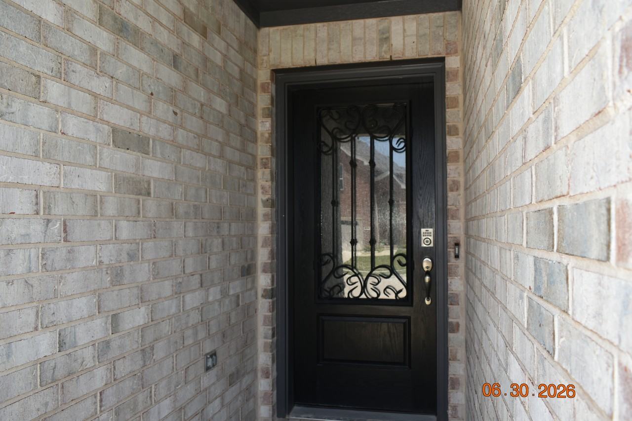 3321 Riverlawn Dr #NA - Photo 3 of 30