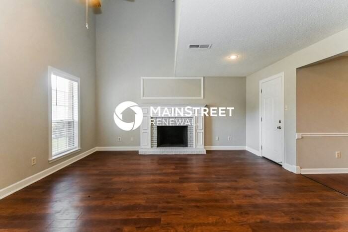 405 Lymon Cv - Photo 3 of 17