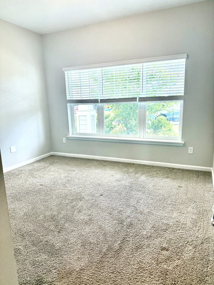 142 Ness Cir #NA - Photo 5 of 13