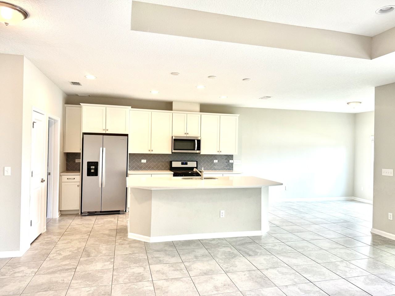 142 Ness Cir #NA - Photo 7 of 13
