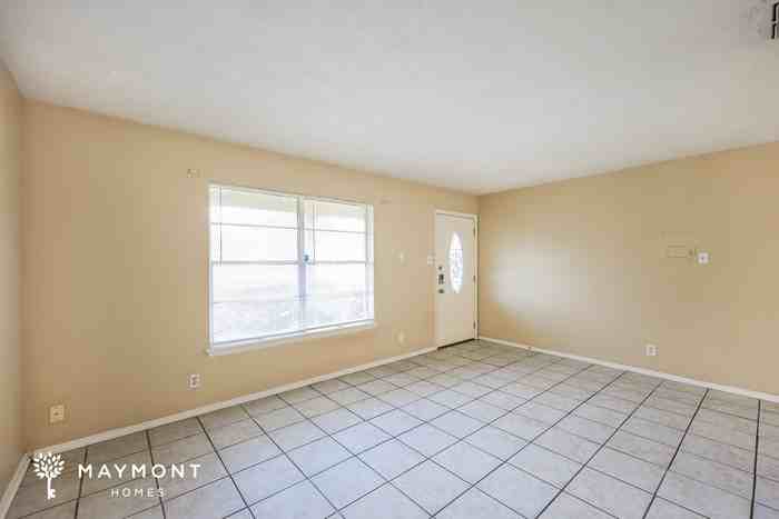 7219 Westport Way - Photo 6 of 15