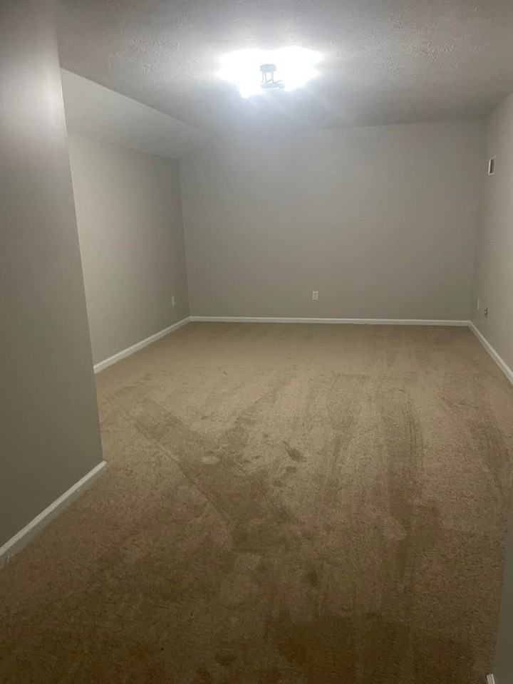 449 Northrop Pl - Photo 2 of 17