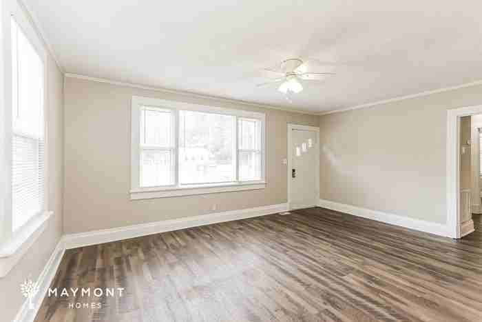 2358 Forster St - Photo 5 of 15
