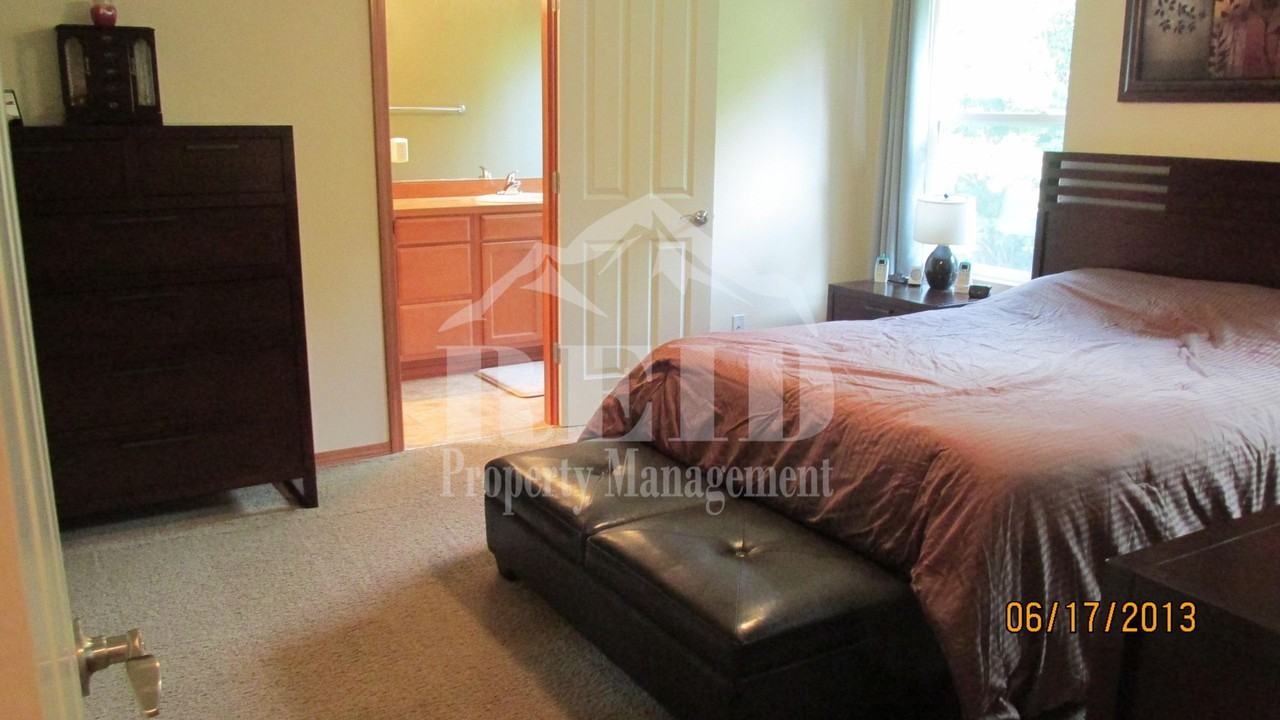1080 Heron Ridge Ave - Photo 6 of 22