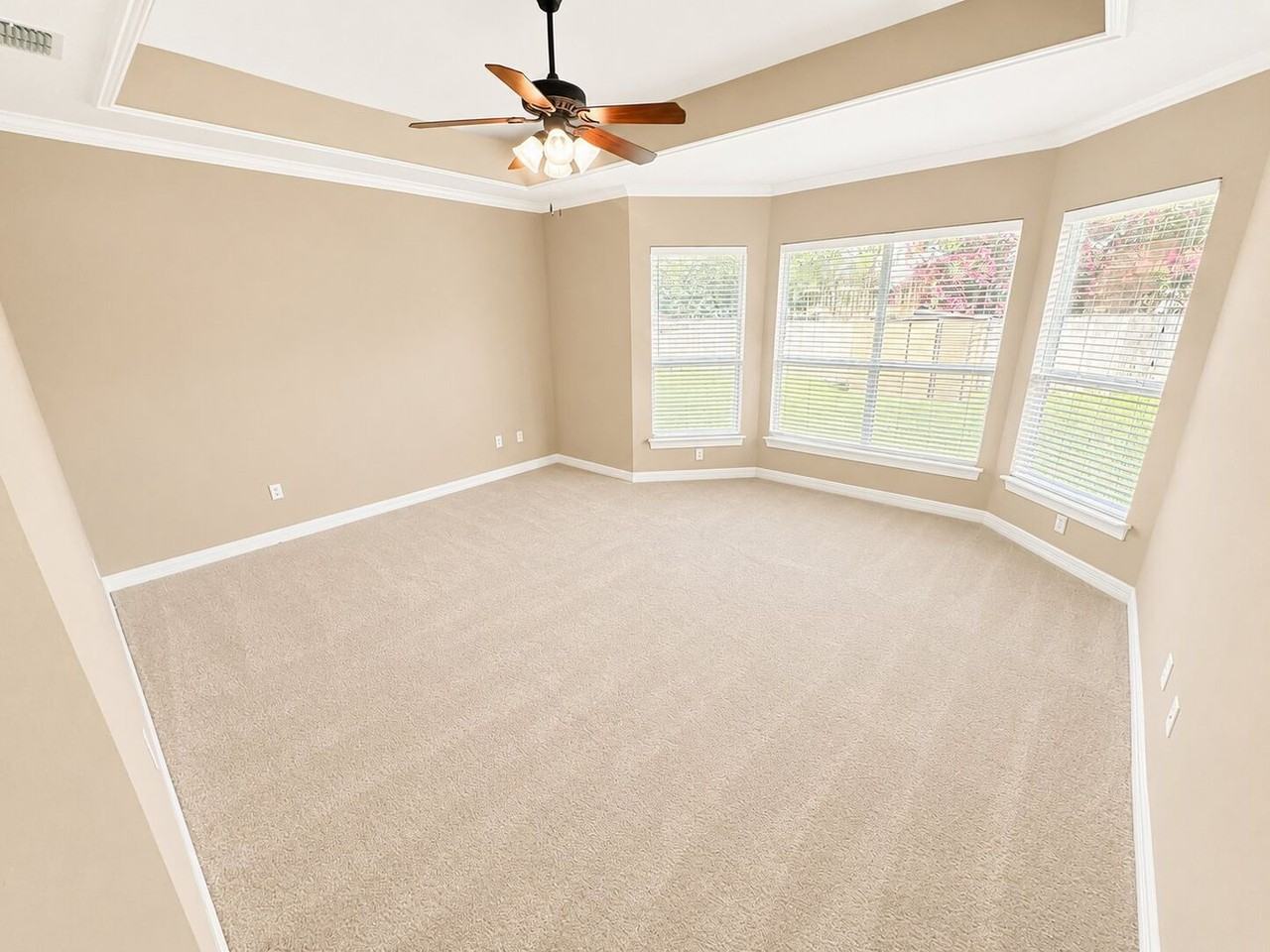 210 Captain Hm Shreve Blvd - Photo 5 of 12