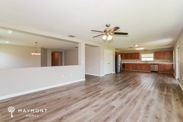 4652 Caverns Dr - Photo 4 of 14