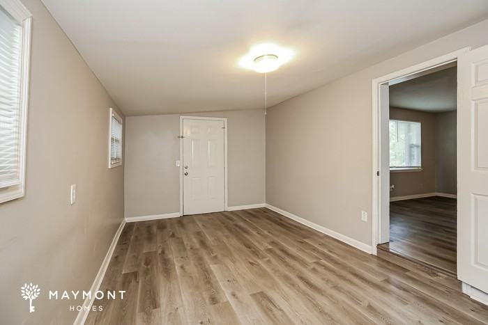 260 Lee Dr - Photo 6 of 13