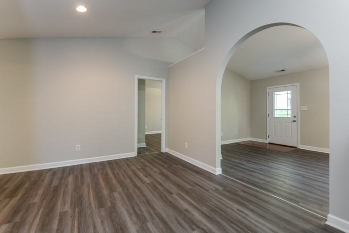 772 Charleston Dr - Photo 5 of 13