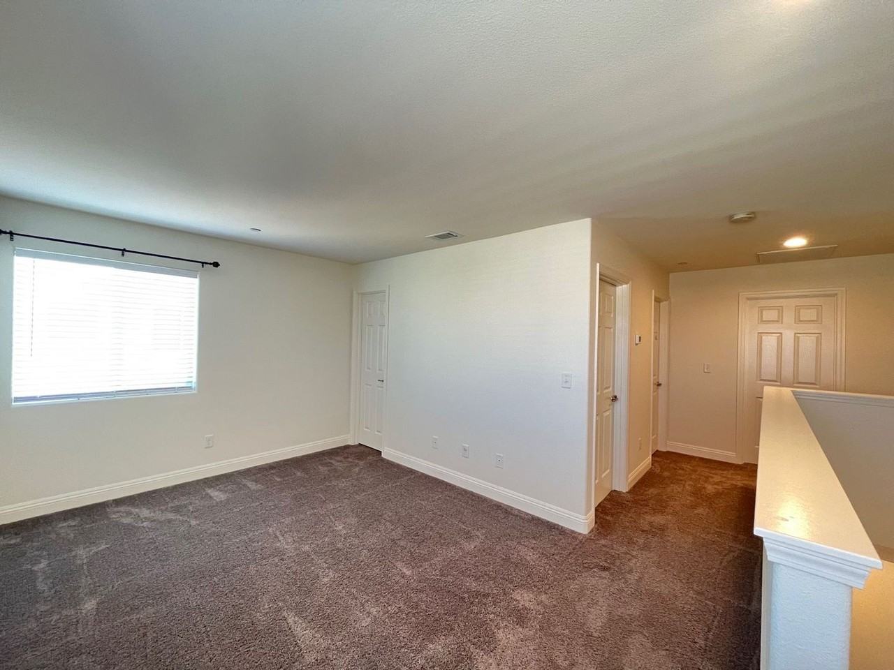 307 Ninos Dr - Photo 7 of 27