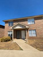 featured image of 3202 Hereford Ln