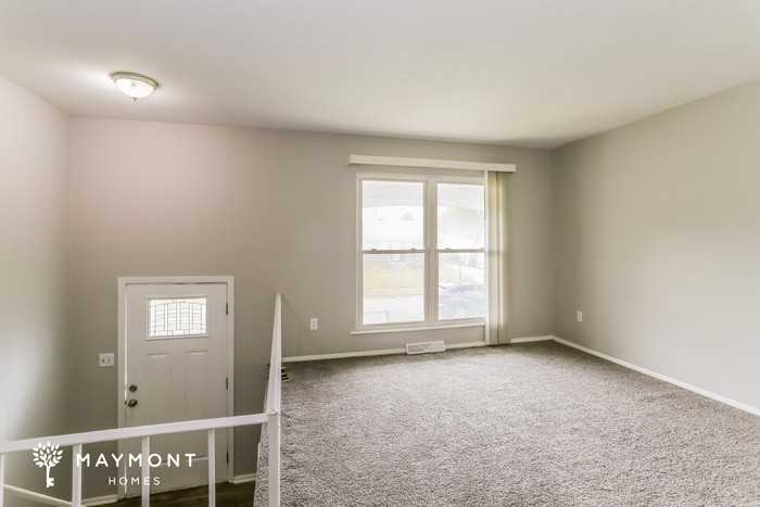2637 Sherborne Cres - Photo 7 of 12