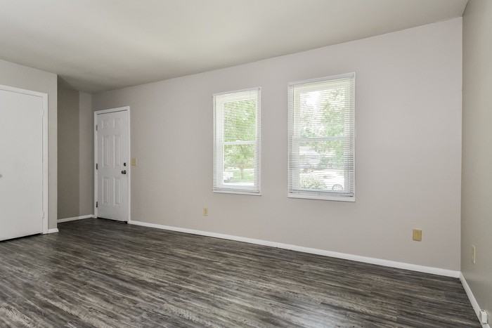 1712 Gavin Dr - Photo 4 of 12