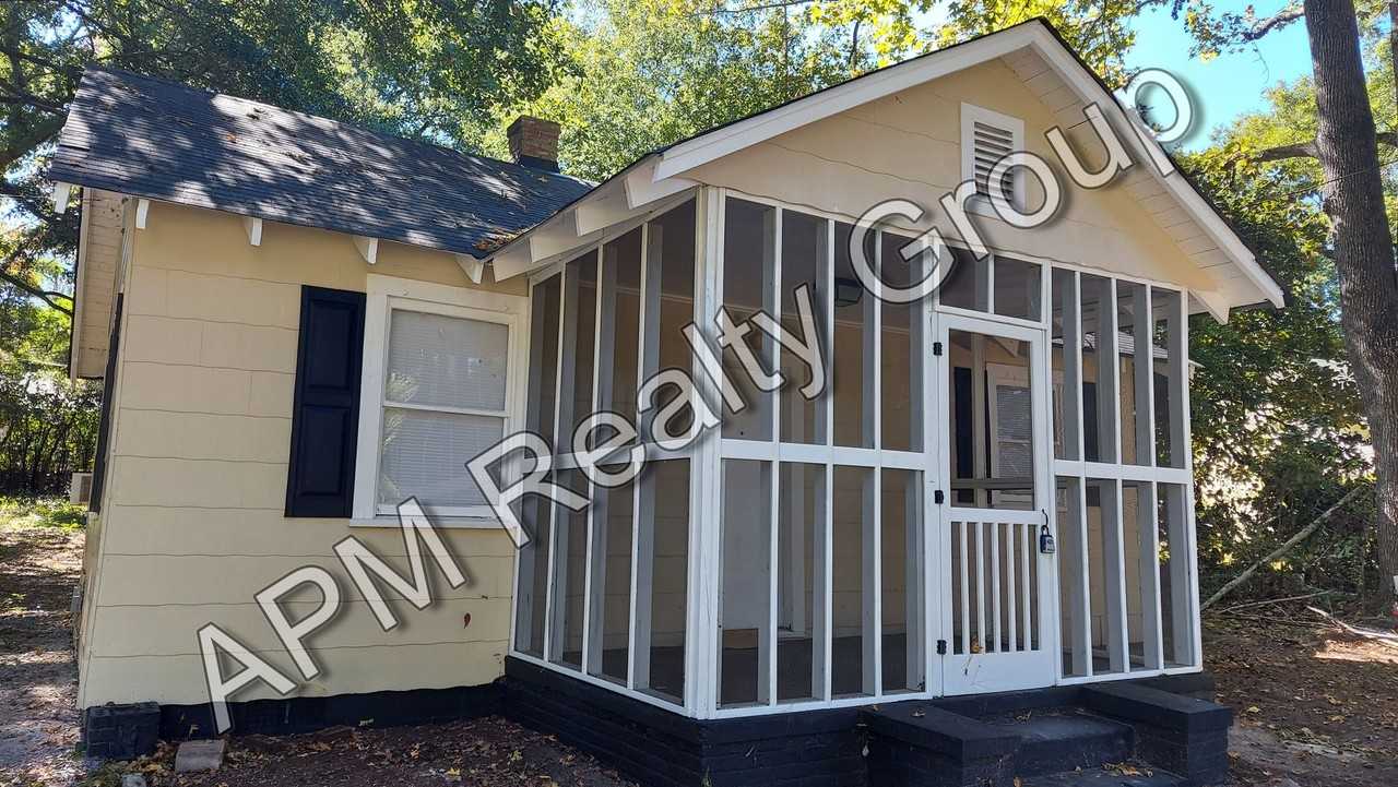1512 Malinda Rd