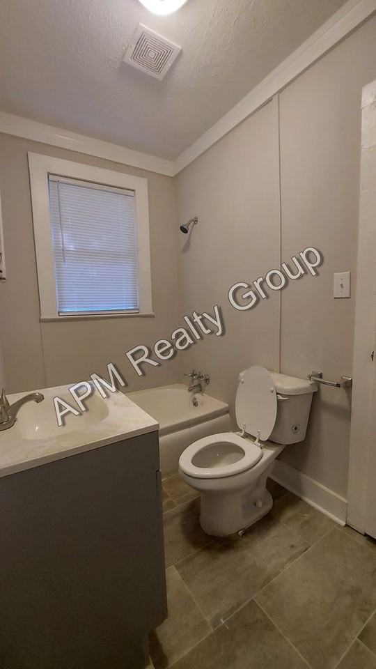 1512 Malinda Rd - Photo 2 of 12