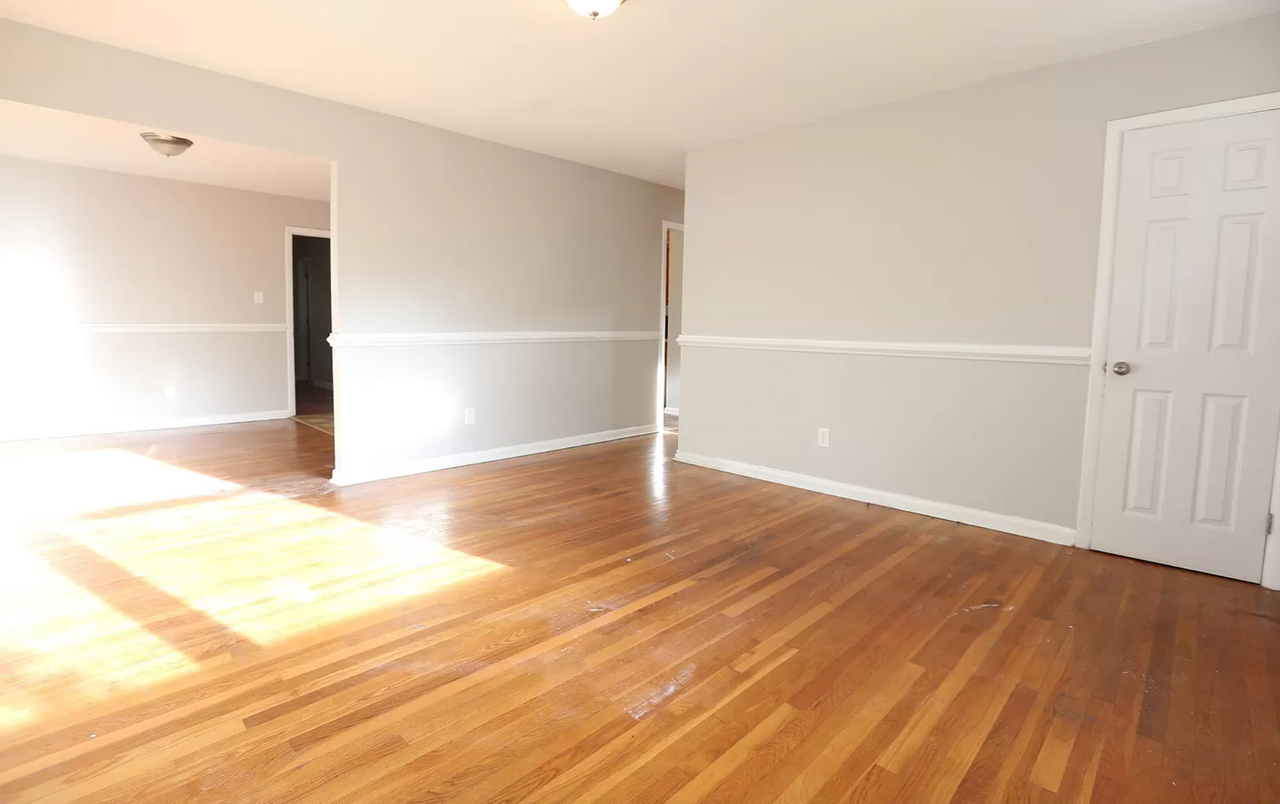 2703 Boston St - Photo 2 of 8