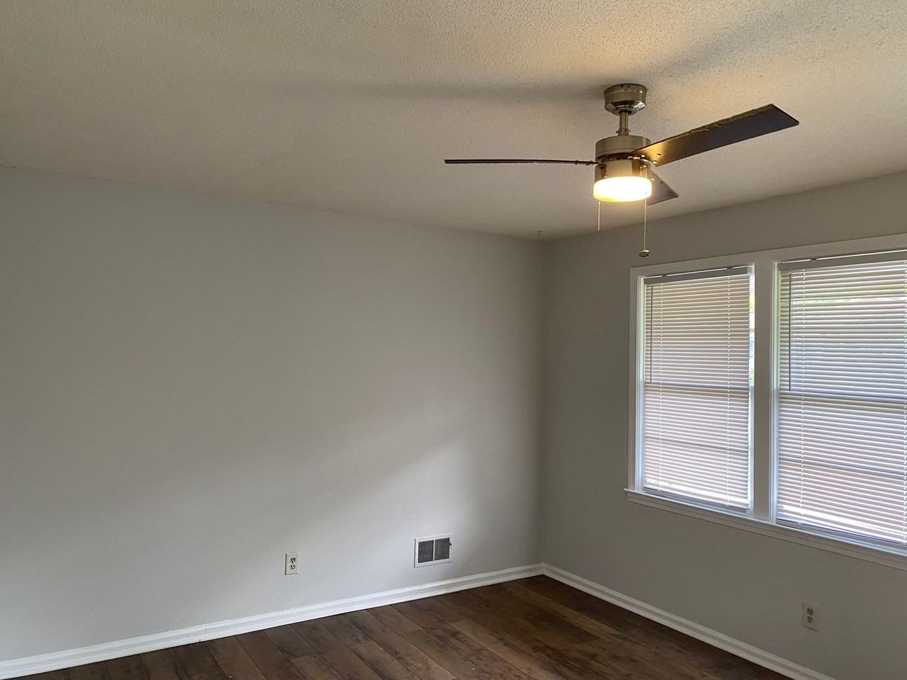 145 Aster Cir - Photo 3 of 12