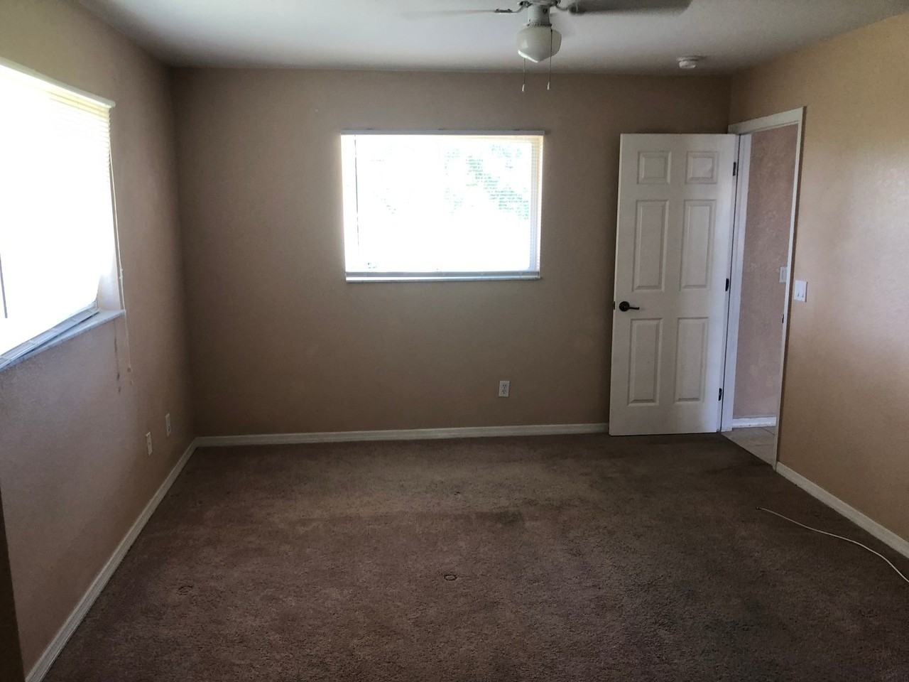 2832 Nw 4th Ter - Photo 6 of 14