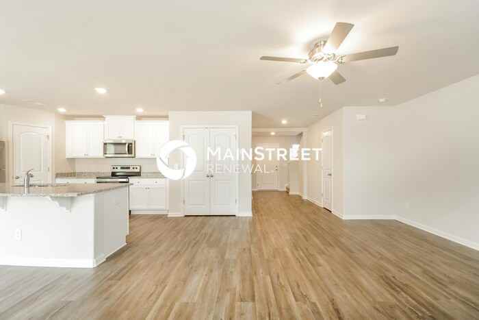 441 Brisk Dr - Photo 5 of 17