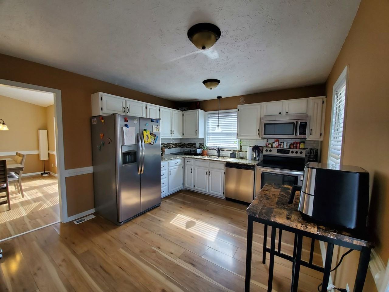 6786 Candlewood Dr - Photo 4 of 27