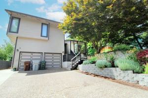 featured image of 12047 Se 115th Ave