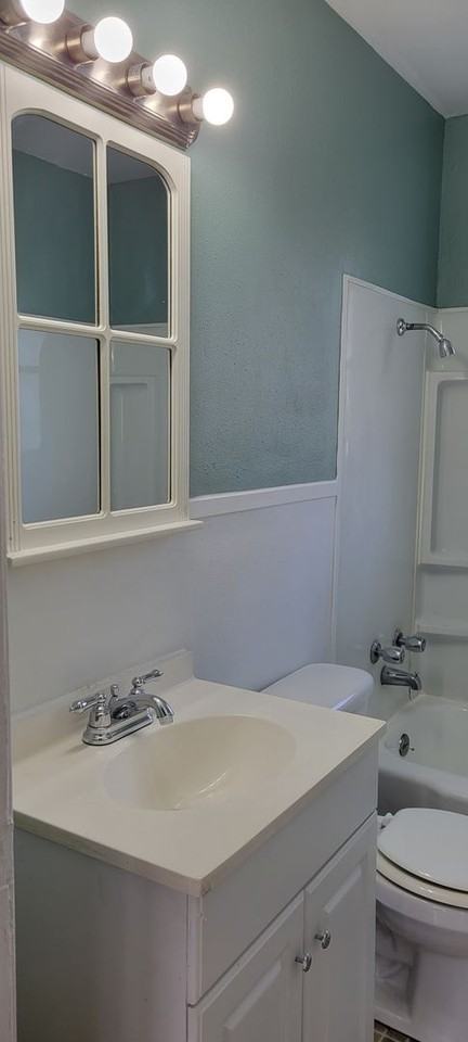 8408 David Dr - Photo 6 of 12