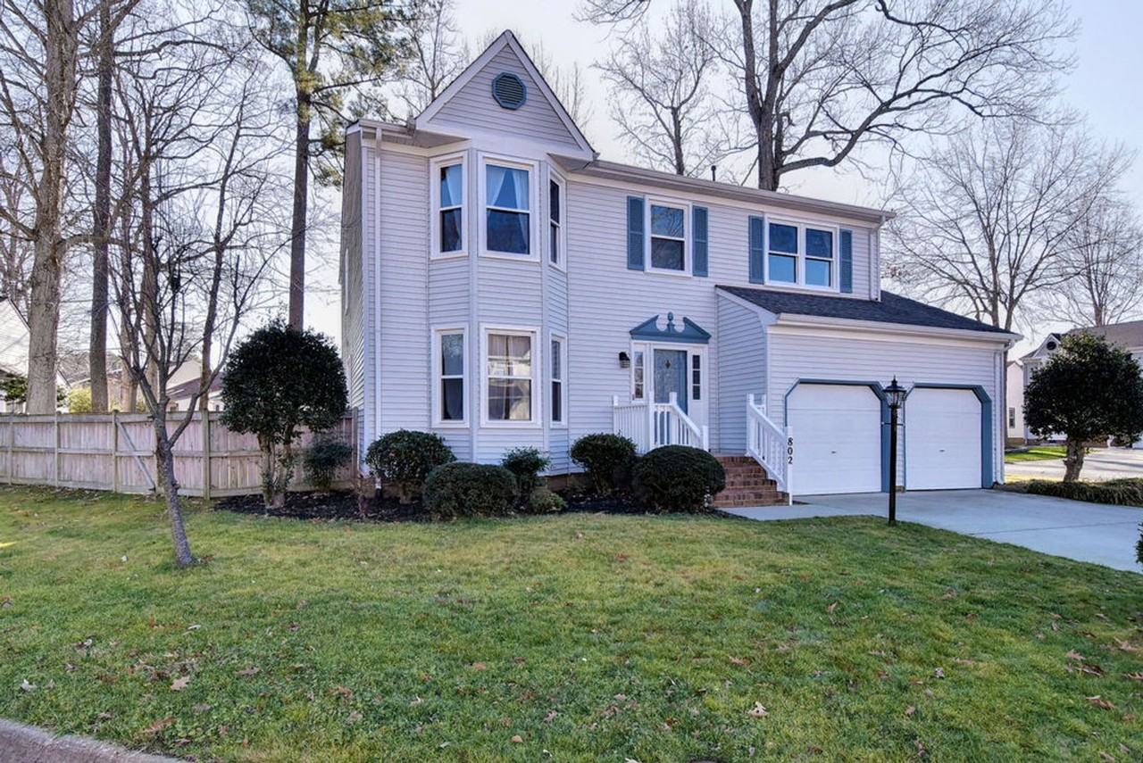802 Marquette Ct - Photo 2 of 34