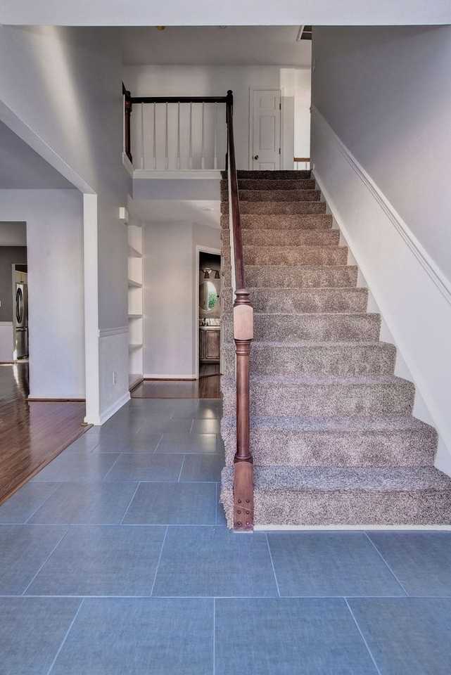 802 Marquette Ct - Photo 4 of 34