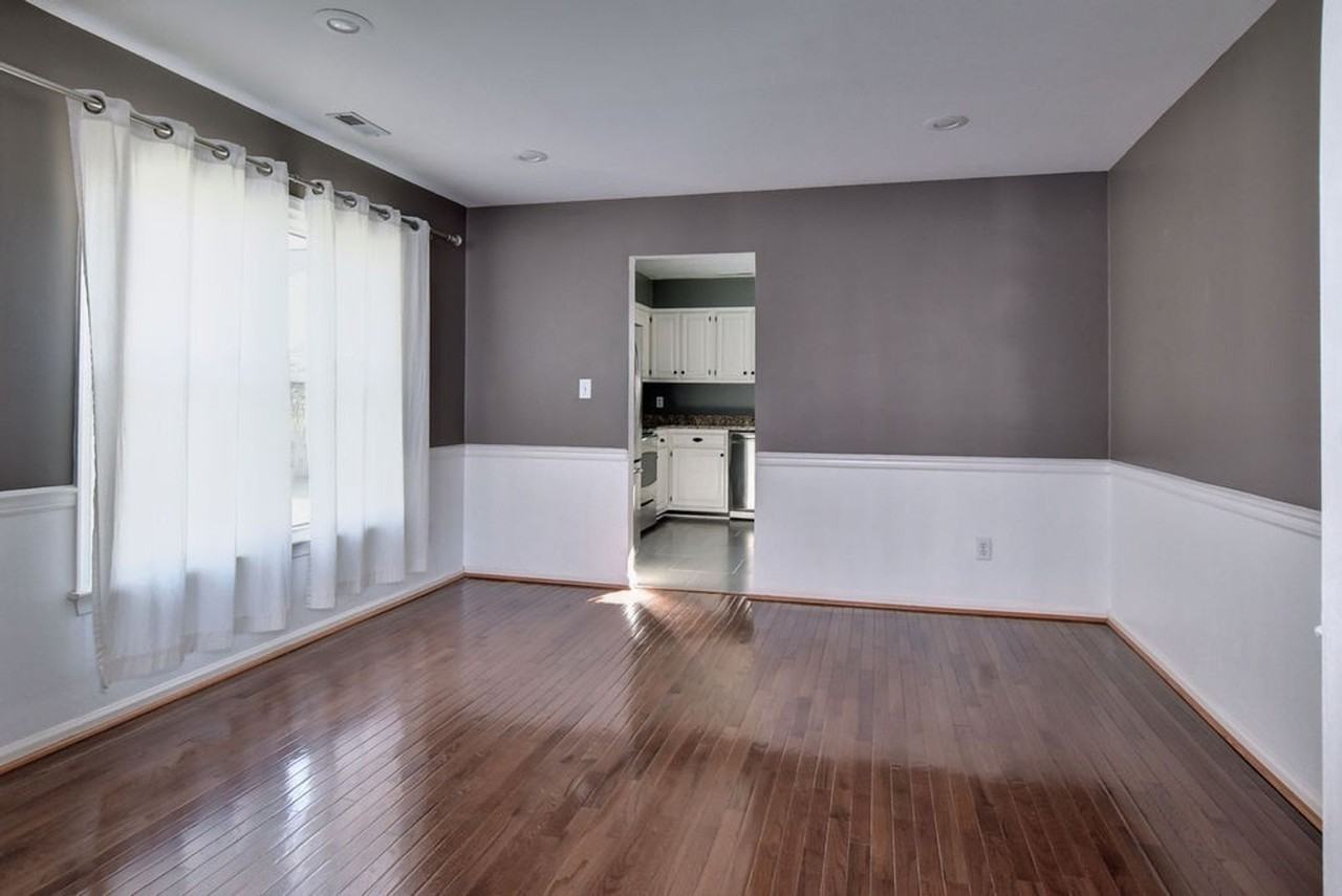 802 Marquette Ct - Photo 7 of 34