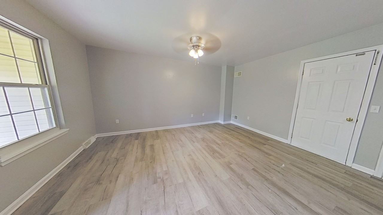 234 Dade Ct - Photo 4 of 9