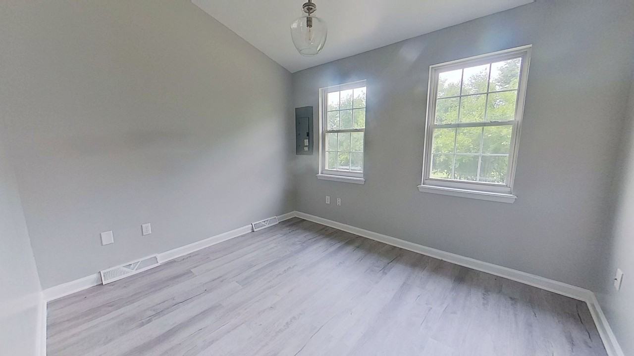 234 Dade Ct - Photo 5 of 9