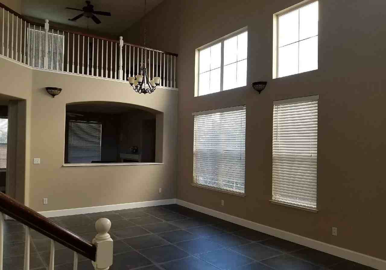 4109 Spring Mountain Ct - Photo 2 of 6