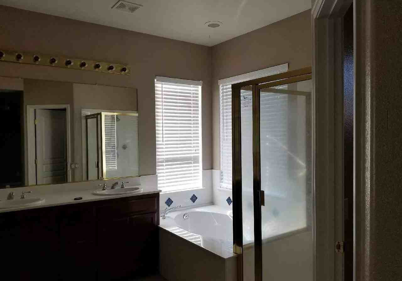 4109 Spring Mountain Ct - Photo 4 of 6