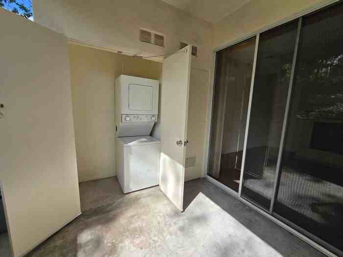 3602 Bernwood Pl #1 - Photo 4 of 39